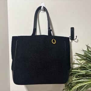 ❤️Givenchy Parfum Wool Classic Tote